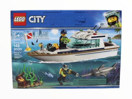 Retired Set 60221 City Diving Yacht For Discount