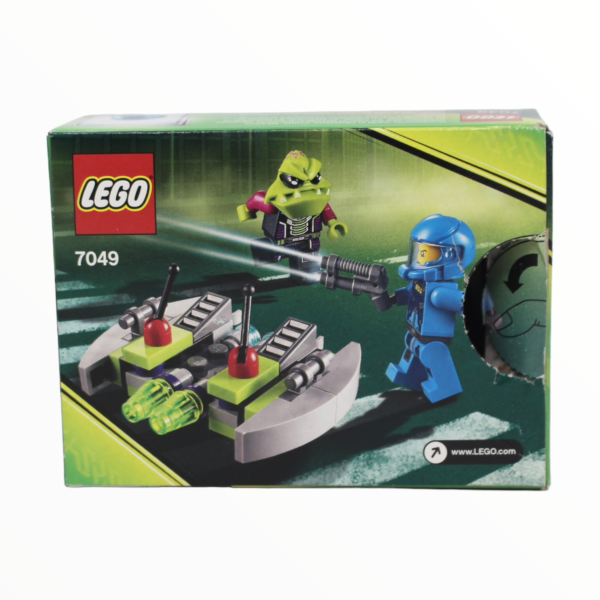 Retired Set 7049 Alien Conquest Alien Striker Online